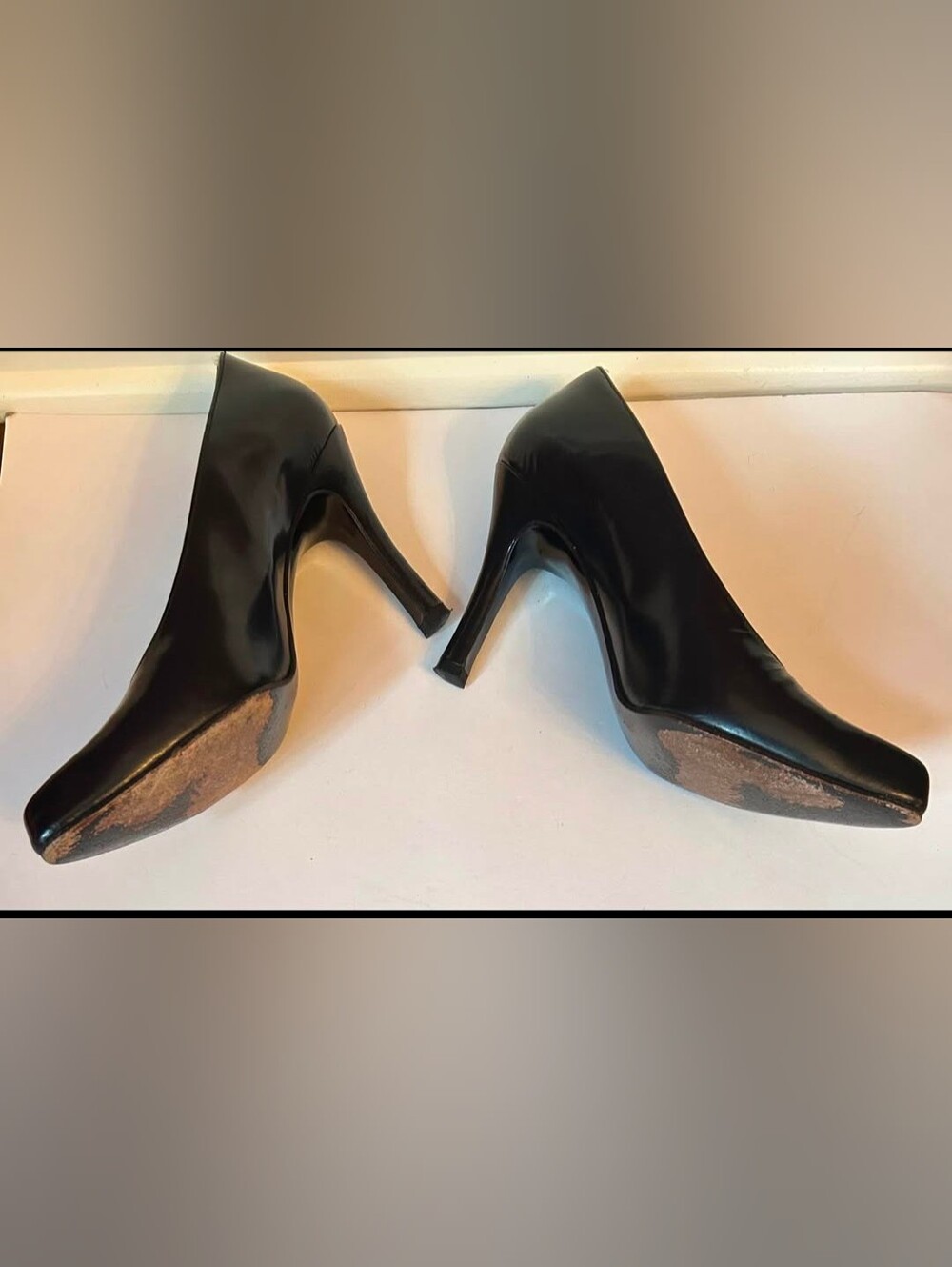 Vintage Charles Jourdan Women's Black Leather Pumps. Made in France. Size 8M - Picture 4 of 13
